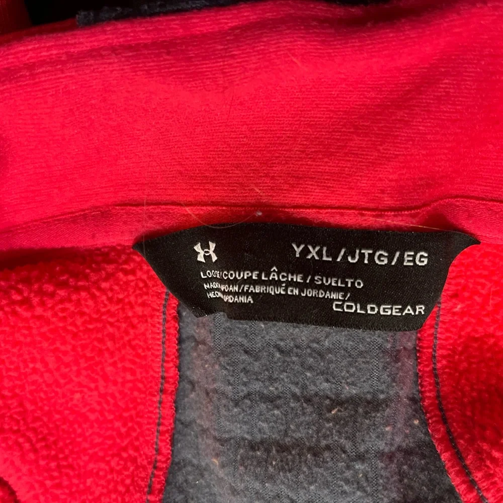 YOUTH under armour 1/4 zip fleece pullover - Picture 3 of 3